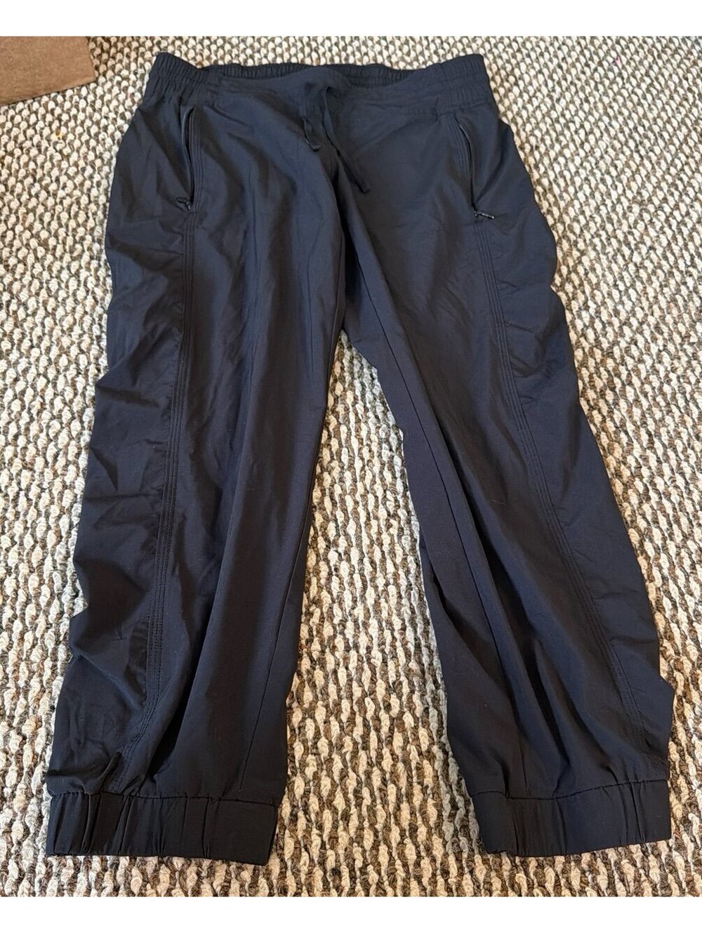 Womens Athleta Cropped Joggers black Pants active wear 2